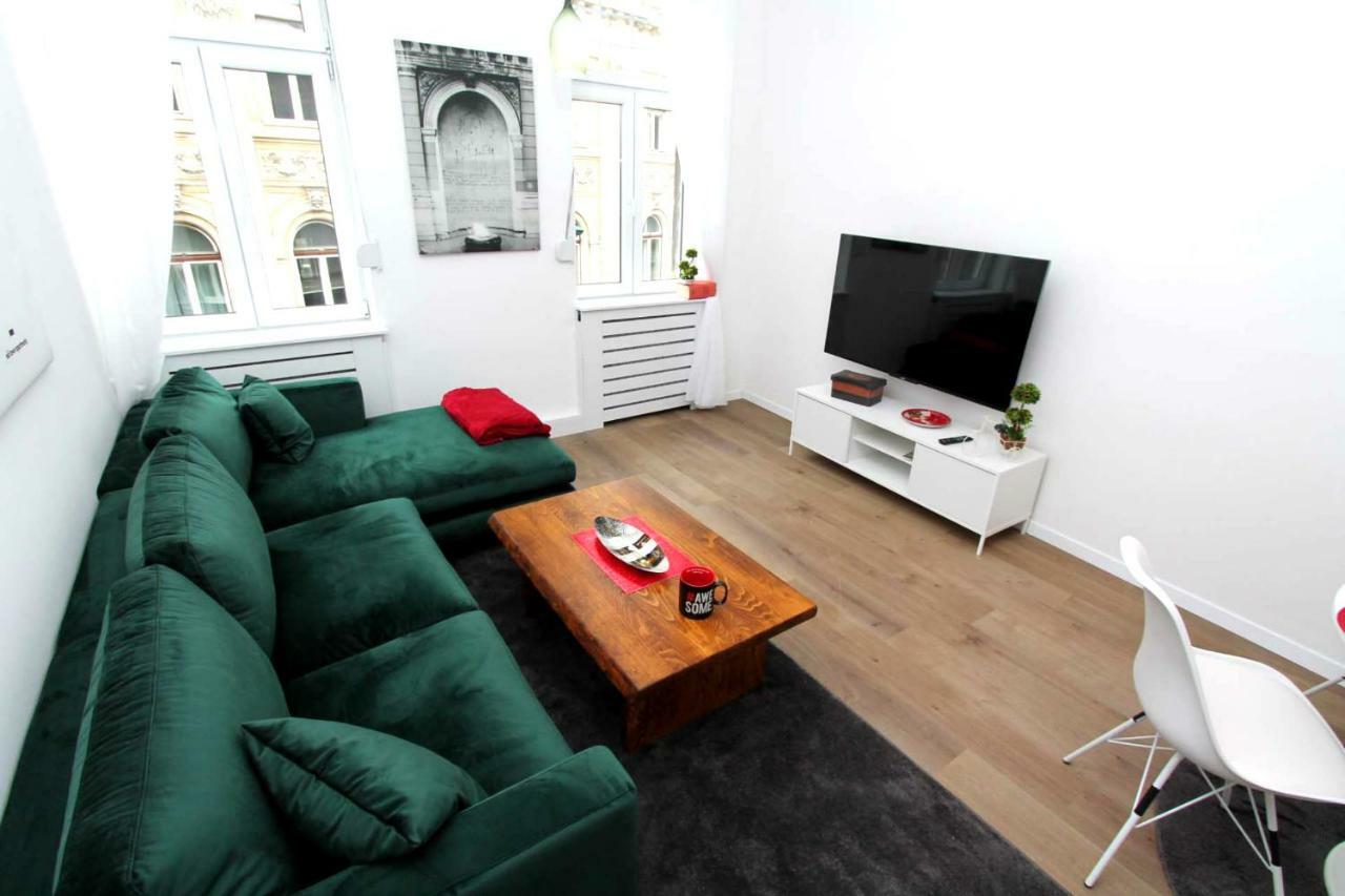 Old Town Luxury Apartments Сараево Екстериор снимка